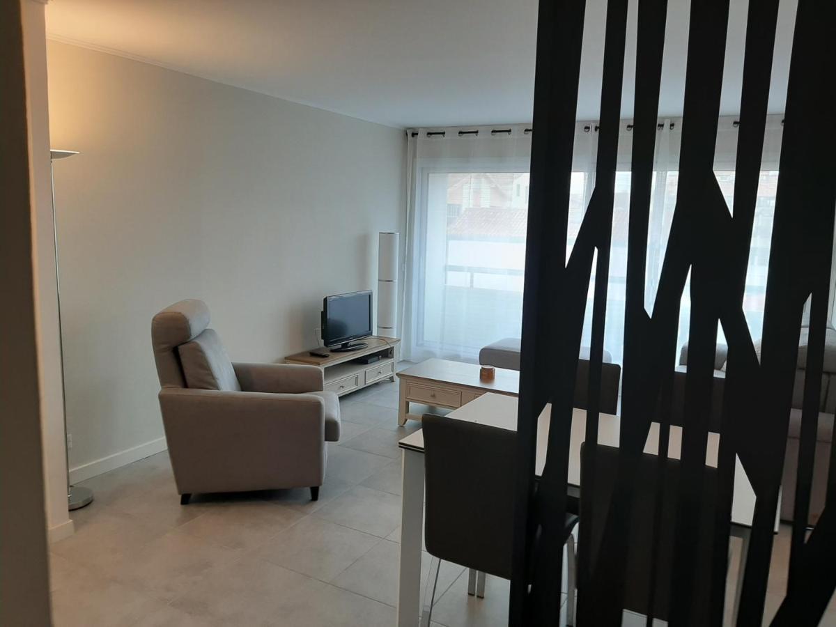 Appartement T3 Renove A 10 Min Du Centre-Ville Avec Balcon, Garage Et Wifi A Saint-Jean-De-Luz - Fr-1-239-584 Bagian luar foto